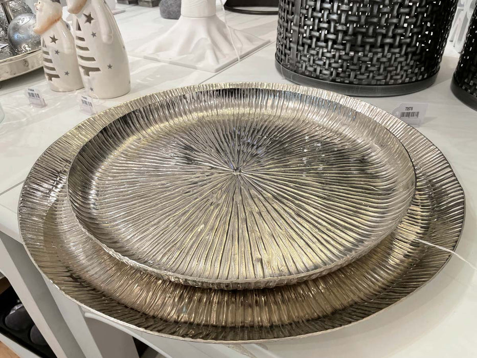 Riffelmacher Dekoteller mit Strahlendesign 32 cm 70575 | Silber