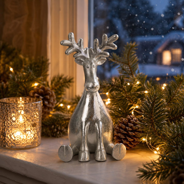 Riffelmacher Dekofigur Elch "Harry"  Sitzend, silberfarben  15×27 cm - Edle Adventsdekoration & Winterdeko - 12314